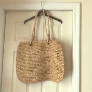Straw tote bag